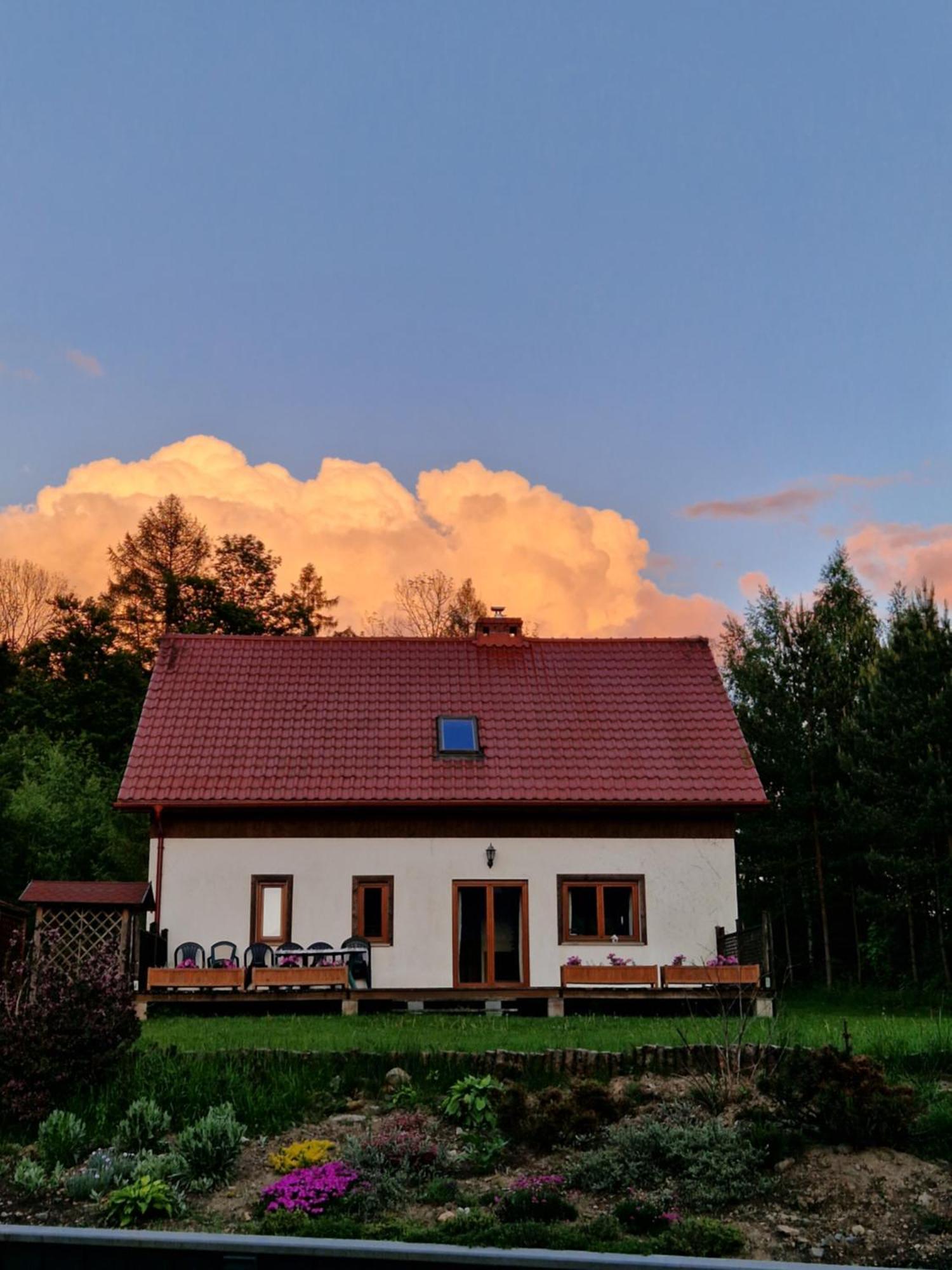 Dom Na Pstraznicy Villa Kudowa-Zdrój Kültér fotó